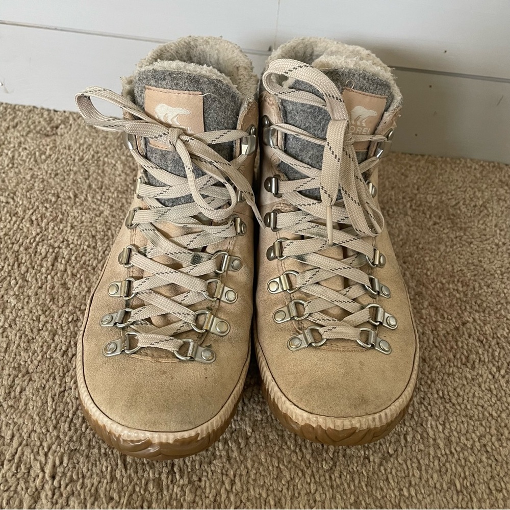 Sorel Out N About Beige Suede Women’s Lace-Up Ankle Boots 8 Waterproof Faux Fur - Picture 4 of 14